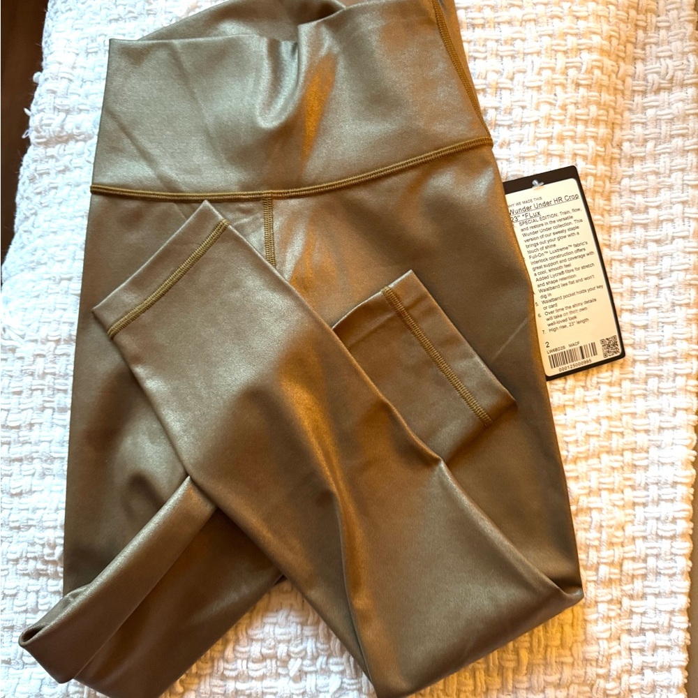 NWT Lululemon leggings size 2 - Picture 4 of 4